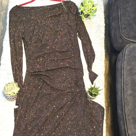 Black with glitter tiny gold dots long sleeves dress. Maxy size S- small. Maxidr - Picture 1 of 8